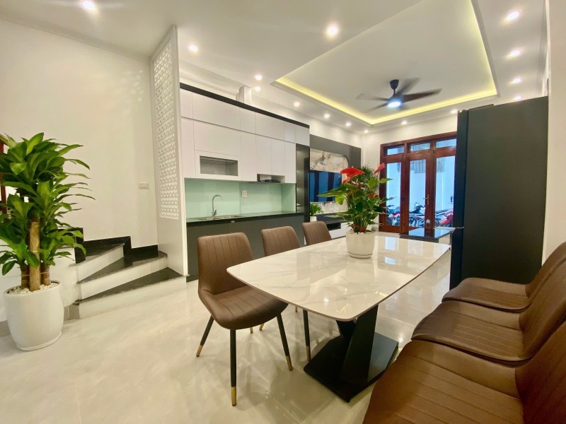 Bán nhà Đàm Quang Trung,Long Biên 6 tầng,50m,mt4.3m oto đỗ cổng nhỉnh 11 tỷ - Ảnh 4